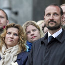 22 July: Crown Prince Haakon and Princess Märtha Louise attend the Memorial Concert in Oslo Town Hall Square (Photo: Terje Bendiksby, NTB Scanpix).
